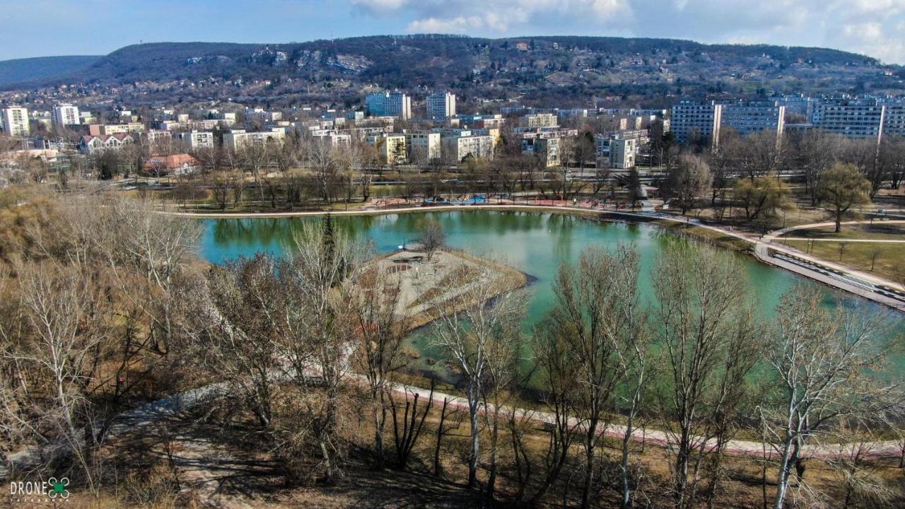 Millennium Apartman Tatabánya מראה חיצוני תמונה