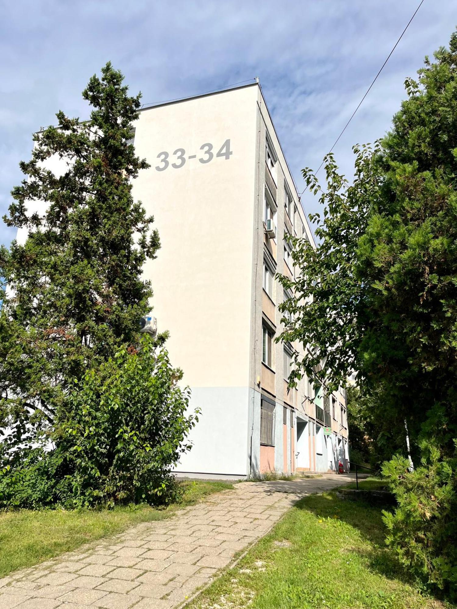 Millennium Apartman Tatabánya מראה חיצוני תמונה
